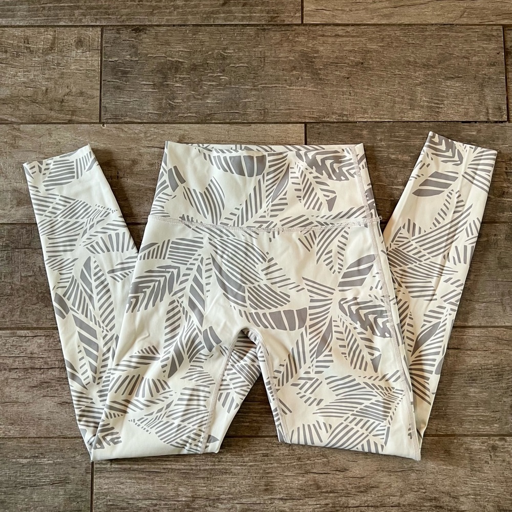 Womens aerie offline leggings (M)
